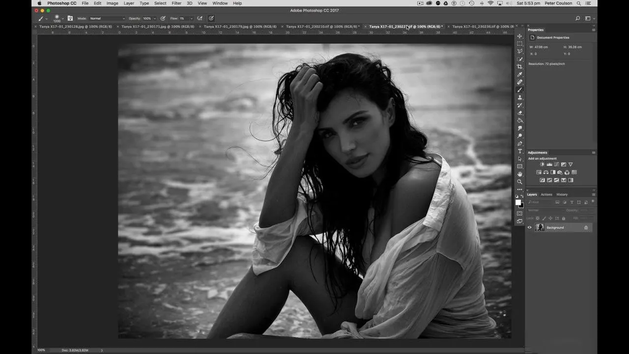 Peter Coulson 澳大利亚摄影师外景私房人像摄影及后期修饰Peter Coulson,摄影布光教程,棚拍人像教程,黑白人像摄影,人像摆姿教程 - 趣光影 www.aeown.com