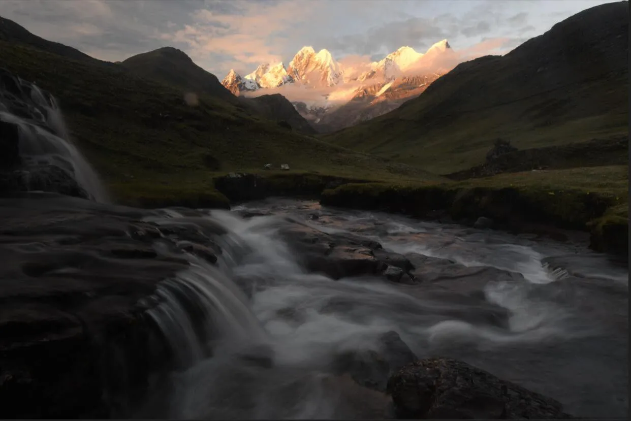 风光摄影大神Max Rive风光摄影后期高光控制教程-中英字幕Max Rive,黑暗风光教程,风光摄影教程,风光后期教程 - 趣光影 www.aeown.com